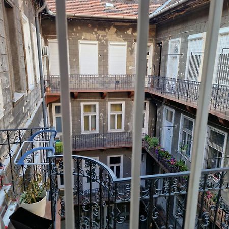 Peaceful Tribe Residence Budapest Ngoại thất bức ảnh