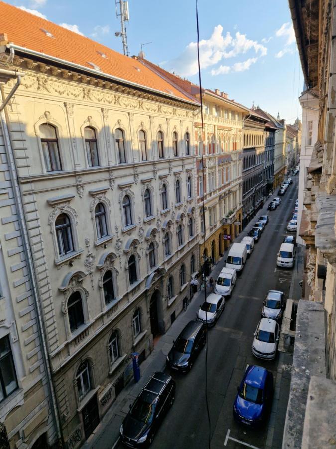 Peaceful Tribe Residence Budapest Ngoại thất bức ảnh