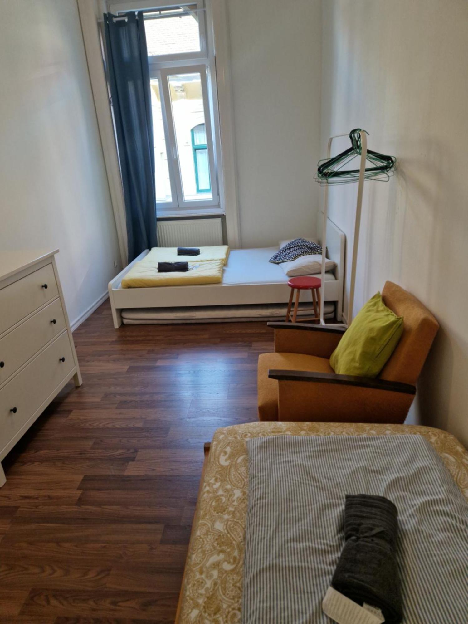 Peaceful Tribe Residence Budapest Ngoại thất bức ảnh